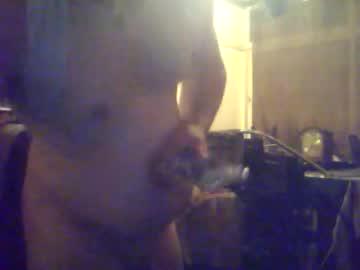 Watch cacht33 performing live on BoomCams free cam network