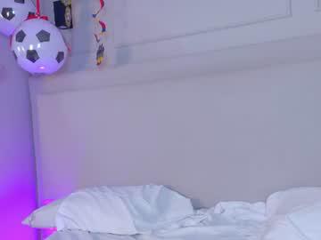 Watch camilasaint_ performing live on BoomCams free cam network