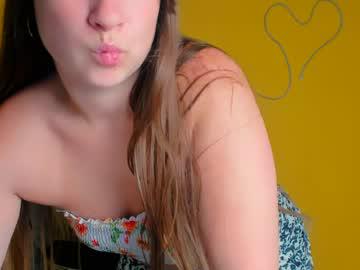 Watch camilla_body performing live on BoomCams free cam network