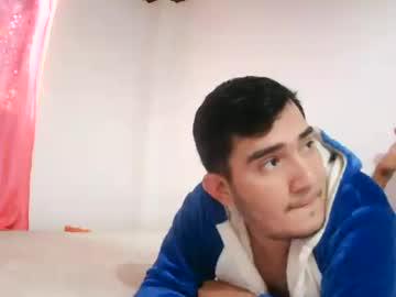 Watch camilowhite_ performing live on BoomCams free cam network