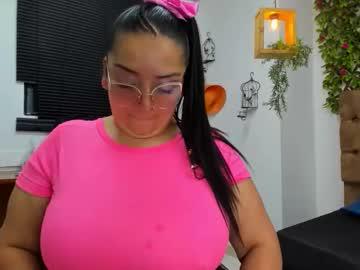 Watch candy_curvyy performing live on BoomCams free cam network