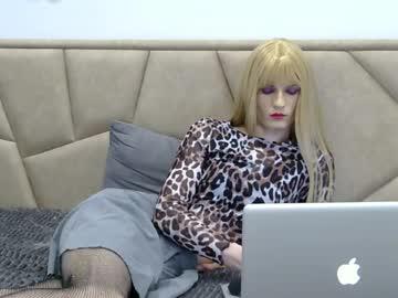 Watch carla_rosson performing live on BoomCams free cam network
