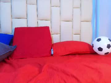 Watch carolina_lanee performing live on BoomCams free cam network