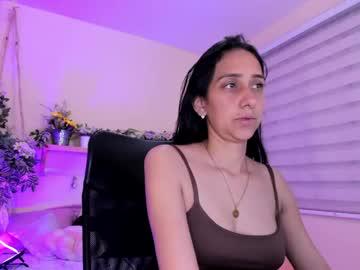 Watch carolinamilky performing live on BoomCams free cam network