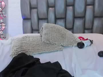 Watch carolinemiller1 performing live on BoomCams free cam network