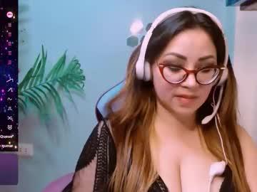 Watch catalina3772516 performing live on BoomCams free cam network