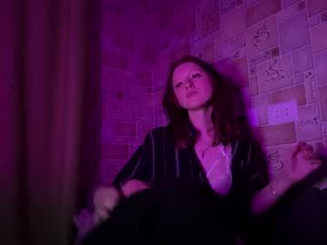Watch catherine19hunt performing live on BoomCams free cam network