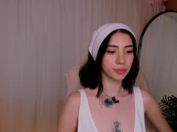 Watch caty_loves performing live on BoomCams free cam network