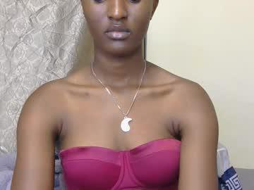 Watch cee_queen performing live on BoomCams free cam network