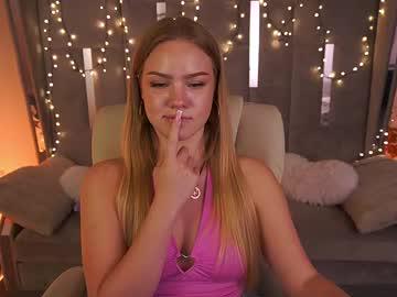 Watch celestenoirr performing live on BoomCams free cam network