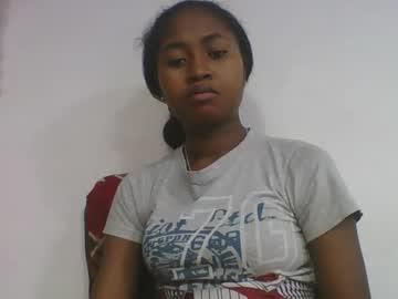 Watch chantale483461 performing live on BoomCams free cam network