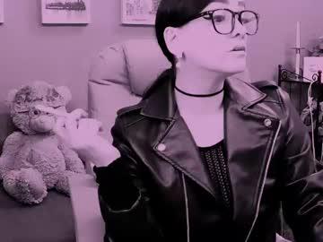 Watch chantallovely performing live on BoomCams free cam network