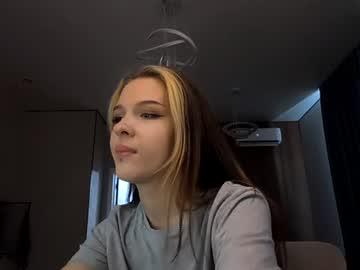 Watch charitamalinski performing live on BoomCams free cam network