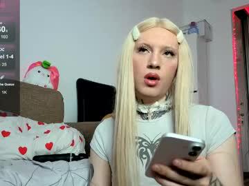 Watch chl0echerry performing live on BoomCams free cam network