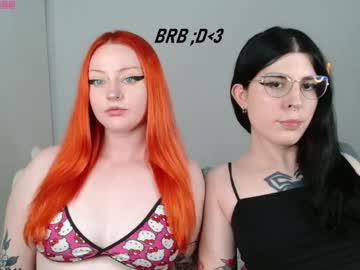 Watch chloe_levine performing live on BoomCams free cam network