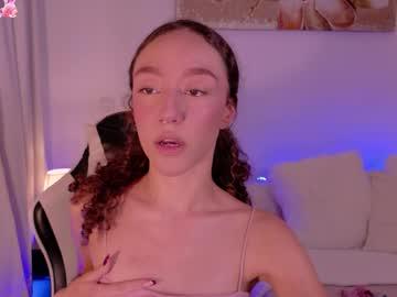 Watch chloemoreti performing live on BoomCams free cam network