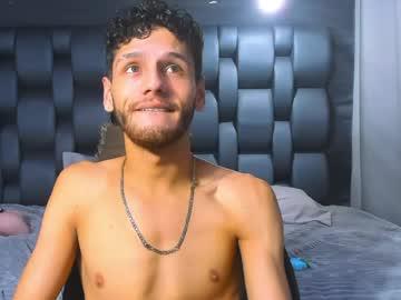 Watch chris_grey2 performing live on BoomCams free cam network