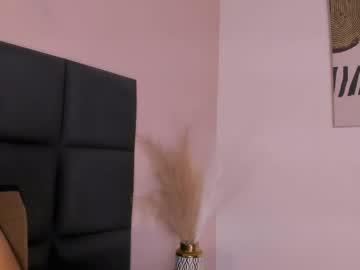 Watch christy_seaa performing live on BoomCams free cam network