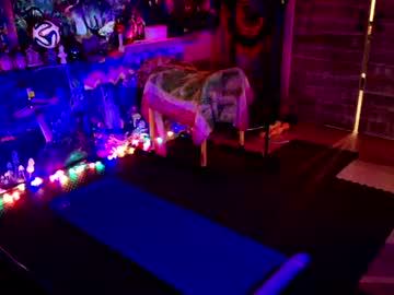 Watch ciciblvd performing live on BoomCams free cam network
