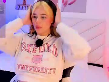 Watch cintia_novoa performing live on BoomCams free cam network