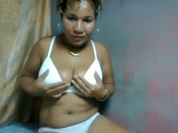 Watch clerine94 performing live on BoomCams free cam network