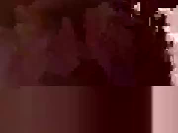 Watch comeongirlts performing live on BoomCams free cam network