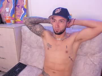 Watch couplevibes_ performing live on BoomCams free cam network