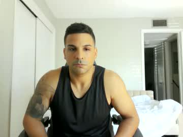 Watch cpapichulo performing live on BoomCams free cam network