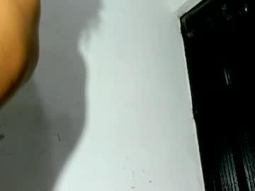 Watch cristalsmith_tease14 performing live on BoomCams free cam network