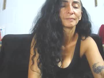 Watch cristalvelvet performing live on BoomCams free cam network