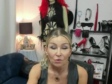 Watch crystalxohotty performing live on BoomCams free cam network