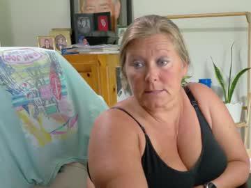 Watch curiouscouple3143 performing live on BoomCams free cam network