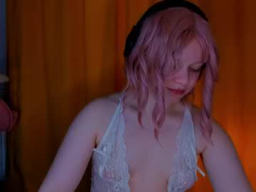 Watch cutiesue performing live on BoomCams free cam network