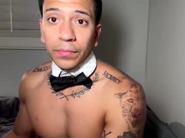Watch daddyfit95 performing live on BoomCams free cam network