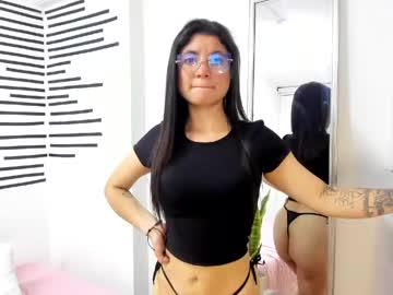 Watch dahliacielo performing live on BoomCams free cam network