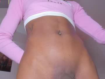 Watch daisytaylor_ performing live on BoomCams free cam network