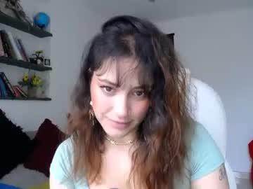 Watch dakota01_ performing live on BoomCams free cam network
