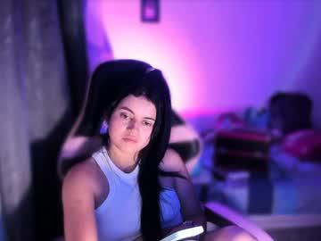 Watch daliaapril22 performing live on BoomCams free cam network