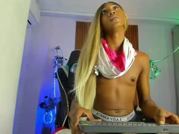 Watch damarha_ performing live on BoomCams free cam network