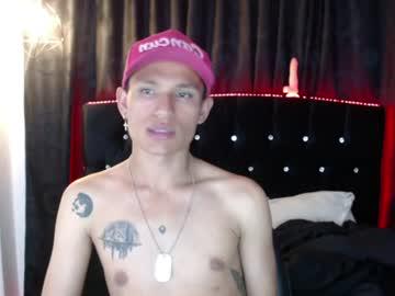 Watch damian_dimon performing live on BoomCams free cam network
