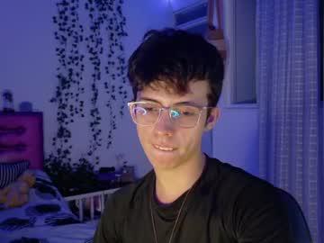 Watch dani_dancer performing live on BoomCams free cam network
