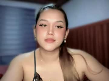 Watch danikamoore performing live on BoomCams free cam network