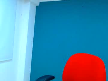 Watch danna_rouses_ performing live on BoomCams free cam network