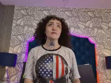 Watch daphnevelvet performing live on BoomCams free cam network
