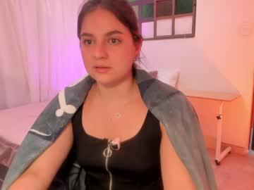 Watch dashanovikov performing live on BoomCams free cam network