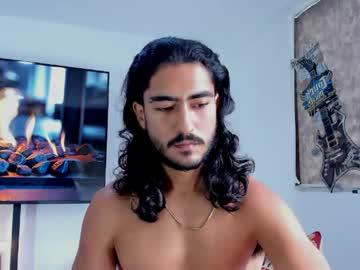 Watch david_johnson372 performing live on BoomCams free cam network
