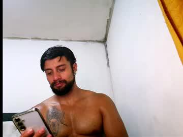 Watch davidcr89 performing live on BoomCams free cam network