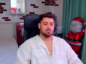 Watch daxgreer performing live on BoomCams free cam network