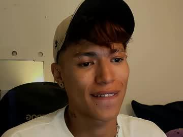 Watch daxonreyy_ performing live on BoomCams free cam network