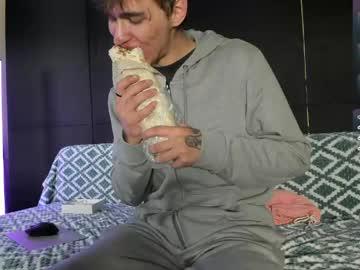 Watch dbartmoss performing live on BoomCams free cam network